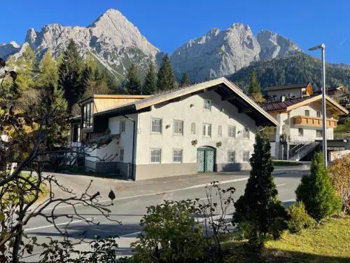 Biber Art Chalet