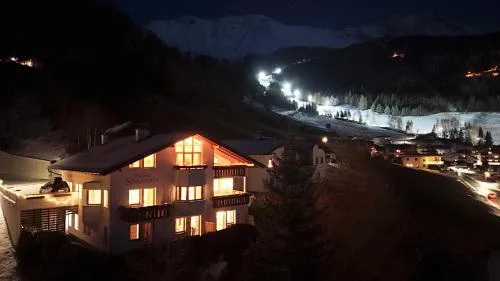 Landhaus Sonnrain Fendels - Auszeit auf 1400m - aktiv und relaxt