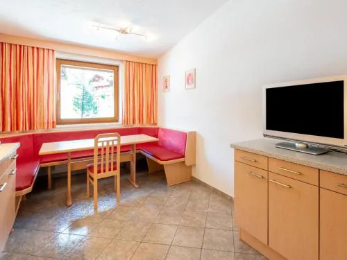 Apartment in Tyrol near Ski Lift