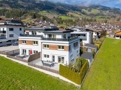 H21 - Modernes Ferienhaus 145qm, 4SZ, Wellnessbereich mit Sauna und Dachterrasse mit Panoramablick, Kühlen und Heizen mit Geothermie