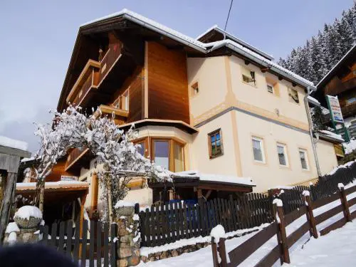 Apartment in Hippach with Mountain Views