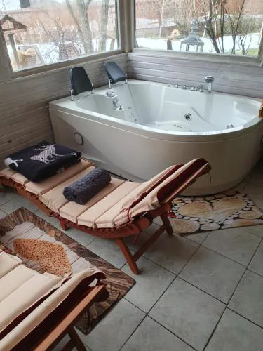 Ferienwohnung Tiroler Auszeit & Whirlpool