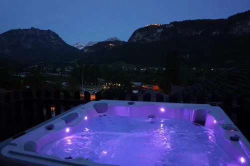 SHERPA HAUS Ferienwohnung am Hahnenkamm,Reutte
