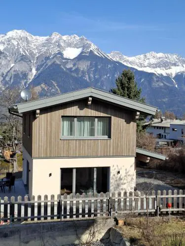 Cute House with terrace and garden