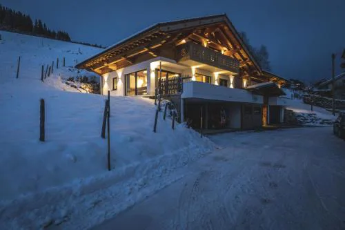 Chalet Steinbock mit üppigem Genusskorb für Zwei