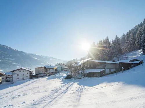 Apartment in Kaltenbach near Ski Lift