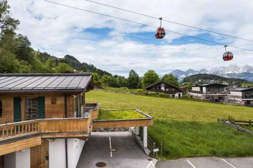 Ski-in-Ski-out Asten Studio by Alpine Host Helpers