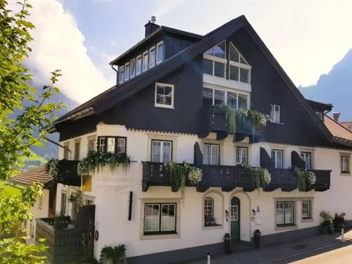 Haus Montana