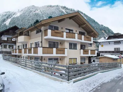 Apartment Rosa-3 by Interhome