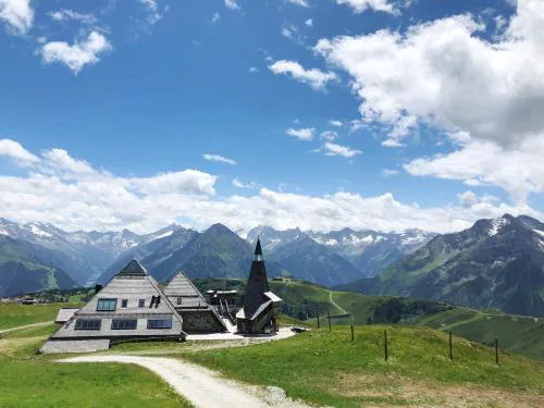 Schneekarhütte
