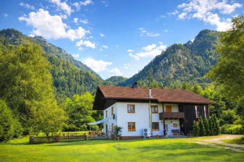 Alpen-Ferienwohnung bei Neuschwanstein - 6 Pers - Terrasse - Ruhige Lage - Wandern & Skifahren