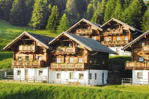 Chalet on Zettersfeld with Dolomite Views