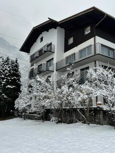 Pension Alpina