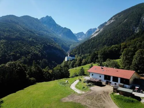 Apartment in Stans near Wolfsklamm River