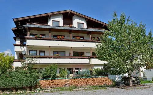 Appartementhaus Kaltenbach-Stumm by PiaundDirk
