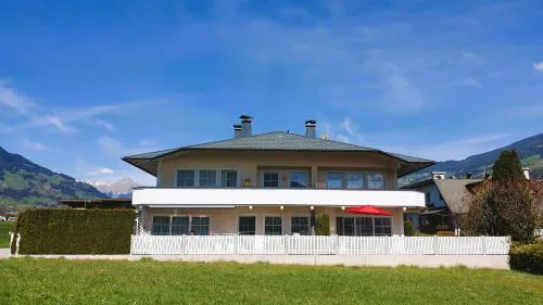 Apart Schiestl