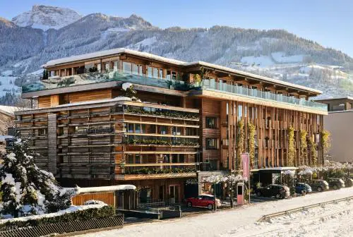 Small Luxury Hotel of the World - DasPosthotel