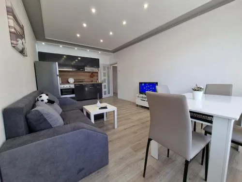 Luxury two bedroom Crown apartament