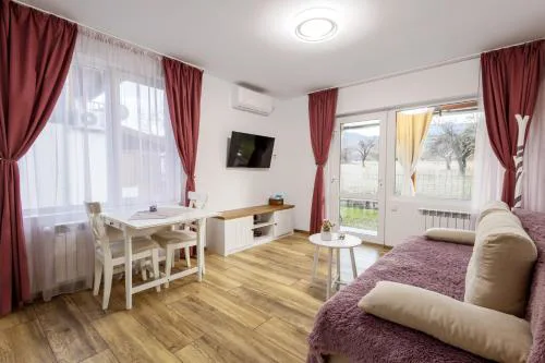 Villa Nikol Apt #1