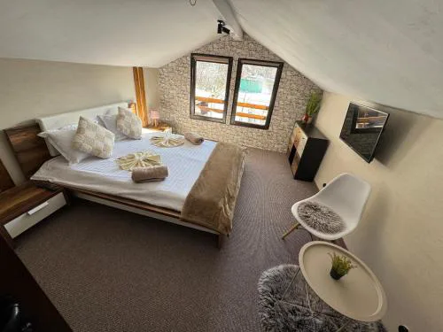 Delight House