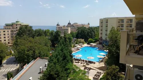 Apart Hotel Golden Line private apartments