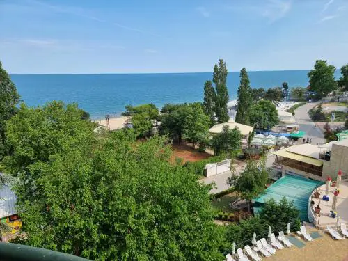 Apartment Golden Sands, Sea view, Beach Front, Private Property