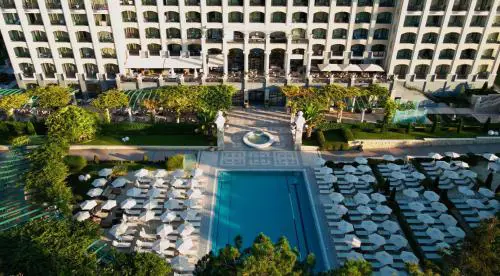 Astor Garden Hotel