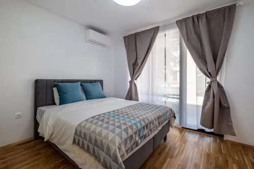 Seaside Luxury Complex and Spa Apartment