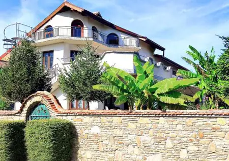 Guest House - Heaven