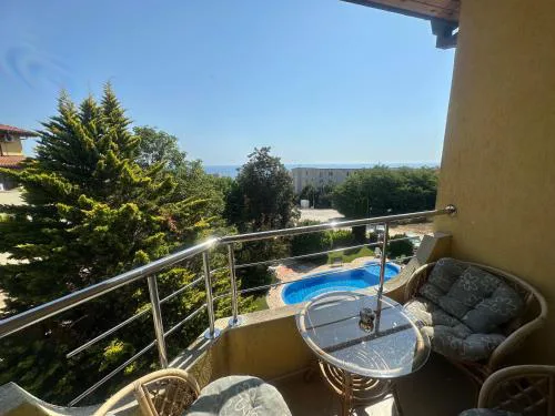 Sunny Seasons top view apartment SEA&POOL