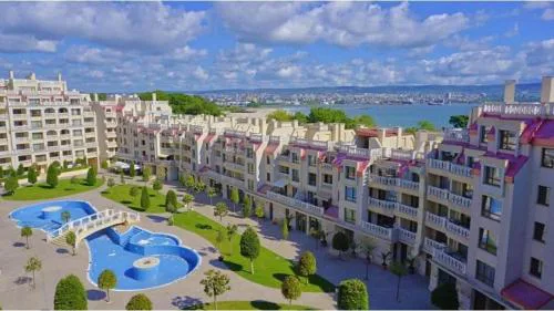 Above the Sea Luxury Apartment