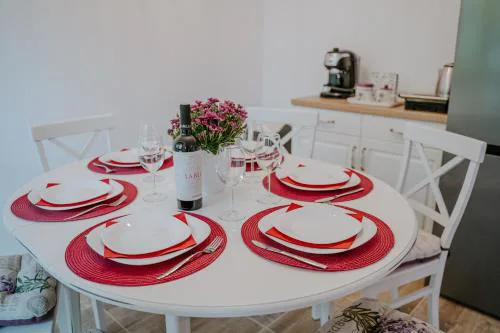 Bella's Sea apartment-Beach, Sea garden ,Old Town, Free Parking, Free EVcharging Station