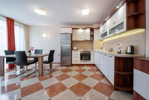 Belleville Apartment
