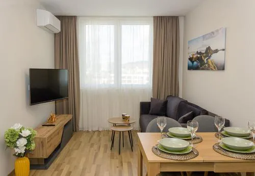 Brand New Modern 1BD Flat with Parking In Chayka by Flat Mаnager