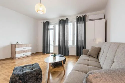 Bright and comfy central place