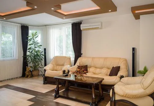 Bright & Spacious 2-Bedroom Flat in Central Varna by Flat Mаnаger