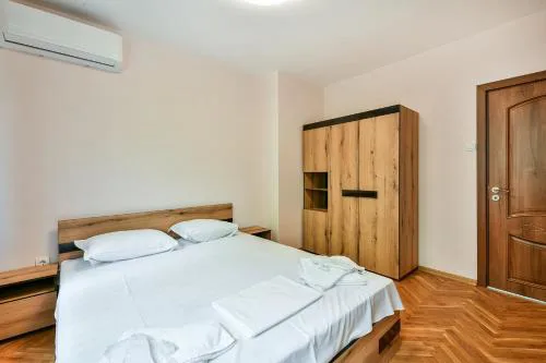 Central location 2BR - 6 guests