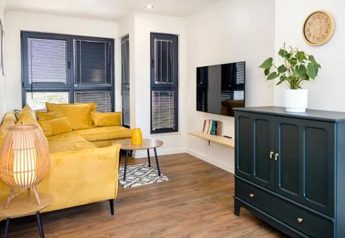 Cozy & Bright 2-BR Flat Next to Grand Mall Varna by Flat Mаnаger