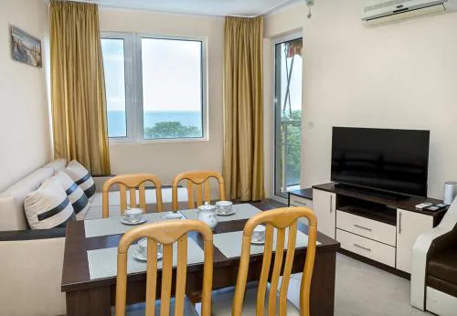 Cozy Retreat with Sea View & Balcony I Nikea Park by Flat Mаnager