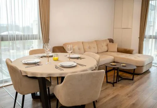 Cozy Sea View Apartment with Pool - Azur Deluxe by Flat Manаger