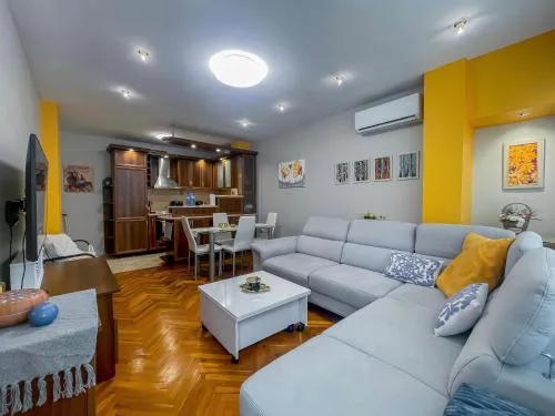 D-Home