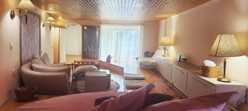 Нестандартно Бутиково студио за двама Романтика