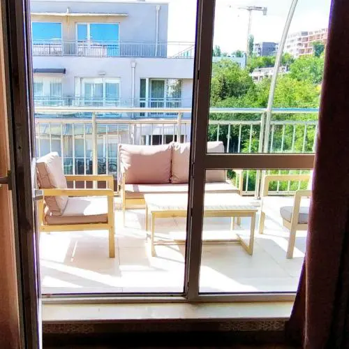 Peaceful Three-Bedroom in Briz, Varna by Flat Mаnаger