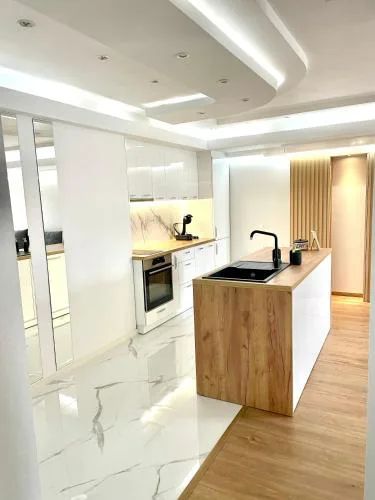 Sea Breeze Apartment