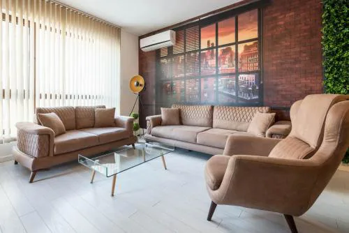Sea garden luxury apartment