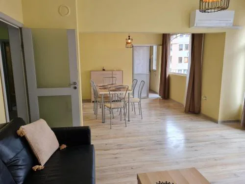 Spacious apartment "Sunny Sofia" in the heart of Varna city