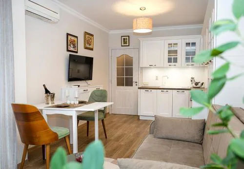 Stylish 1BR Steps from Sea Garden I Central Varna by Flat Mаnager