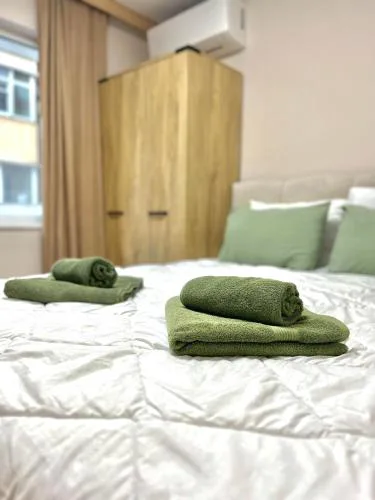 Stylish Central Apartment with Free Parking by ApartMAX