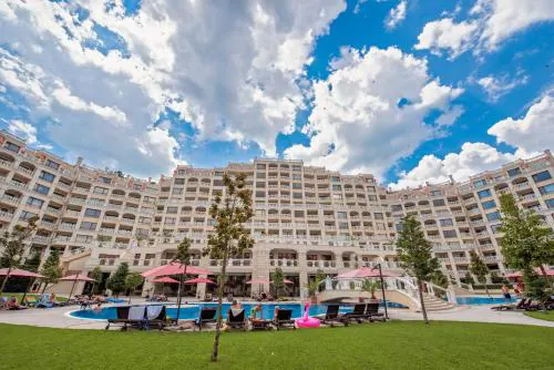 Summertime in Varna South Bay Beach Residence