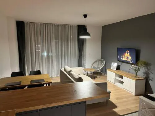 Sunlit Elegance Escape Apartment